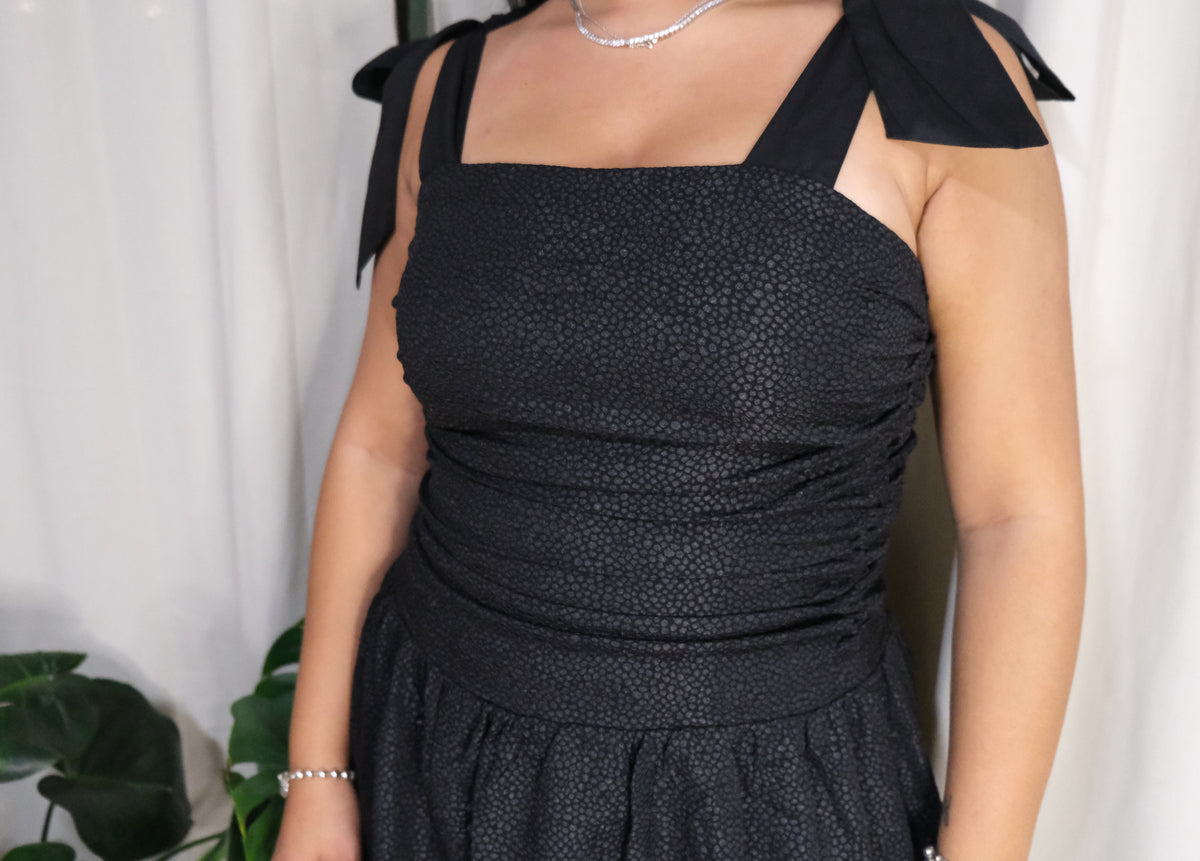 Sleeveless Black Midi Dress